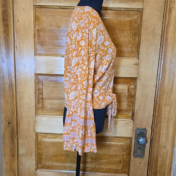 American Eagle Outfitters Orange and White Tie Front Blouse - Picture 3 of 5